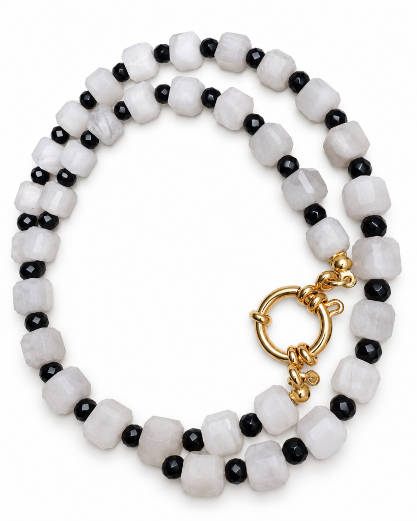 Collana Cube in agata bianca e onice nero