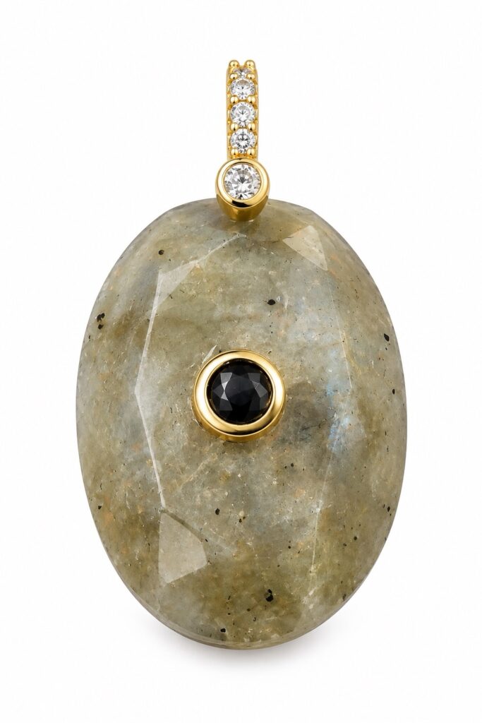Ciondolo ovale in labradorite grigia